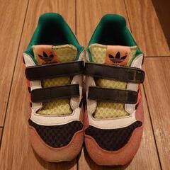 adidasスニーカー16cm