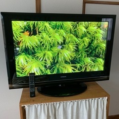 日立　42型カラーテレビ