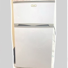小さめ96L冷蔵庫　ホワイト