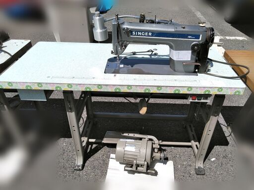 ∞ ① 業務用ミシン SINGER シンガー 191 D200A モーター・台付き 取り外す前日まで使用 現状渡し ジャンク品