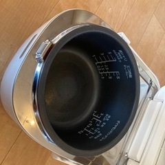 【秋の味覚は美味しいご飯と】炊飯器※値引き交渉可