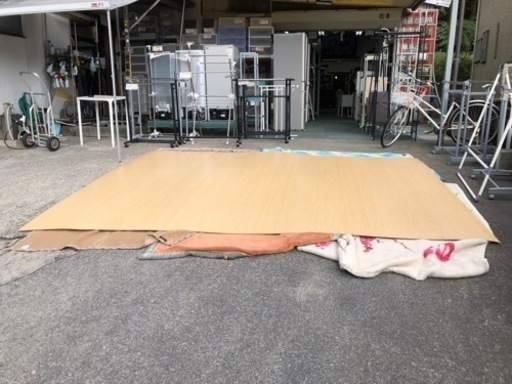 リサイクルサービス八光 田上店】ナチュラルベージュ ウッドカーペット 