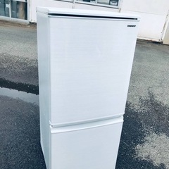 ET2877番⭐️SHARPノンフロン冷凍冷蔵庫⭐️2019年製