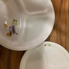 【CORELLE】お皿大2枚、小3枚