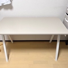 IKEAテーブル(トロッテン
