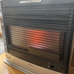 ［お譲りする方決まっております］FF式床暖房機能付き ストーブ コロナUH-FGX70KG 08年製