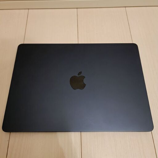 M2チップ搭載　MacBook Air SSD512GB メモリ16GB ミッドナイト 充放電回数5回！