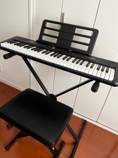 電子ピアノ　カシオ　CT-S200ブラック　61鍵盤