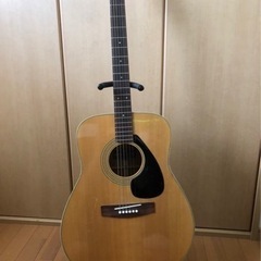 ヤマハのギター FG-200J 黒ラベル