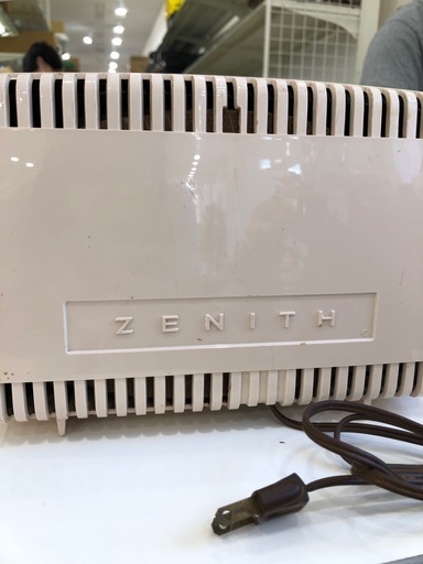 アンティーク小物 ZENITH レトロラジオ インテリアとして