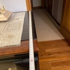 サイドボード　飾り棚