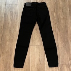 新品Acne studios アクネ  スキニー ブラック W24