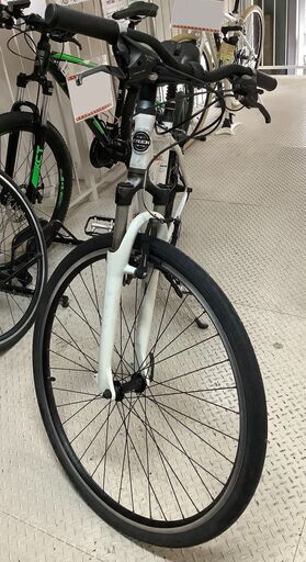 ロードバイク 自転車 TREK 7100 27インチ 変速あり ホワイト【ユーズド