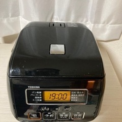 TOSHIBA 炊飯器　RC-55L 3合炊き
