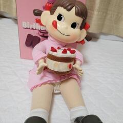 ペコちゃん人形　Birthday　ケーキ