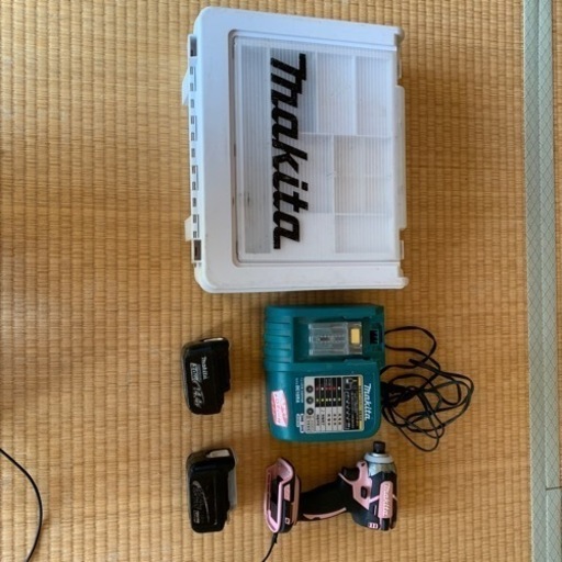 マキタ　インパクトドライバー　14.4V TD137 セット
