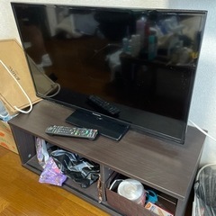 テレビ台とテレビ32型