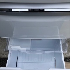 大幅値下げ致しました 超美品 ホワイト製氷機能付き 三菱MR-C34XL 2014