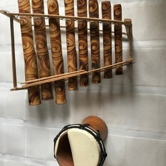 お話中　バリ島のお土産　民族楽器です