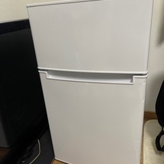 冷蔵庫2021年製,85L,2ドア9月中値下げ可能