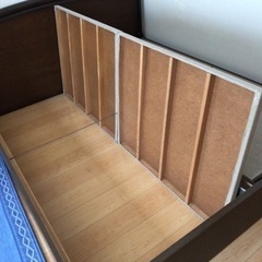 【取引中】フランスベッド（クイーンサイズ）マットレス無し