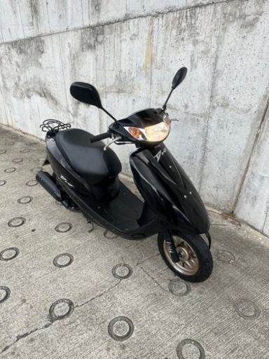 大人気セール‼️ バッテリー充電済み❗️ 前後タイヤまだまだ山あり 嬉しいシート張り替え✨️ オイル交換済み♪ ディオ✴