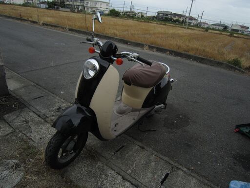 決まりました！！！限界処分！！！変更　急いで！　値下げ　値下げ！！！　かわいいスクーピー　乗って帰れます（条件付き）　タイヤ前後新品 　オイル交換済みおまけ　ヘルメット（中古）　古物商あり