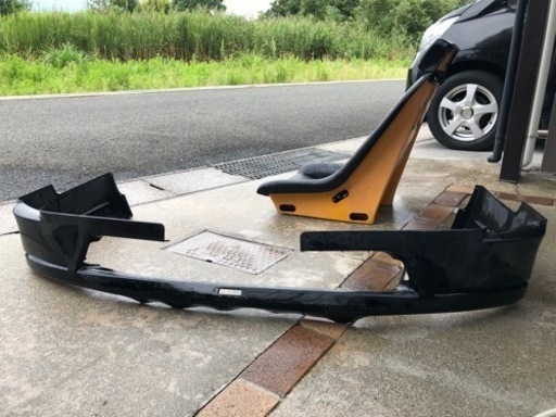 車のパーツ ハイエースフロントスポイラーワイルドなマスクにしょう‼️