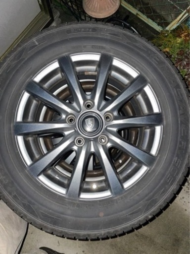 車のパーツ ヴォクシー ノア などのミニバン用タイヤホイール