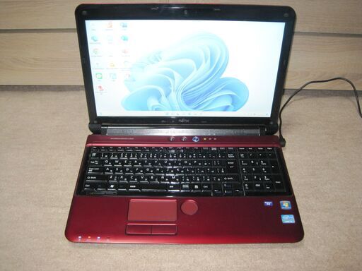 友人にお渡し決定❗綺麗 最新OSWin11 LIFEBOOK AH56/D☆Core i5-2520☆新品SSD480ＧＢ☆メモリ8GB☆最新Office2021☆カメラ☆無線