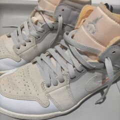 超美品（26cm）NIKE AIR JORDAN 1 MID S...