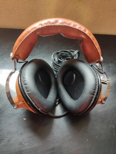 TOSHIBA  ４ CHANNEL  STEREO  PHONES  HR-40