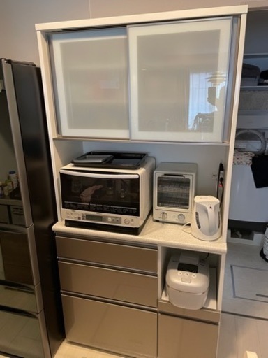 キッチンボード　食器棚　ニトリ
