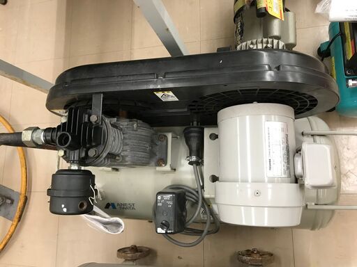 値下げしました！！✨アネスト岩田　中古　TFP07BF-10　コンプレッサー　三相200V　1馬力✨うるま市田場✨