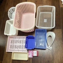 取引中　かご　容器など