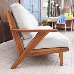 unico(ウニコ)のSWELLA(スウェラ) 3シーターソファです。天然木のフレームと背面のアイアンがラフでカジュアルな印象のトリプルソファ。西海岸スタイルや男前インテリアにもおススメです♪CI127