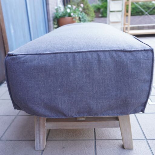 unico(ウニコ)の木目を際立たせ、ホワイトウォッシュ塗装が魅力のMANOA