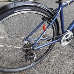 中古自転車２２１４　前後タイヤ新品！　７００×３５C　７段ギヤ　LEDオートライト　アルミフレーム 中古自転車2214 前後タイヤ新品！ 700×35C 7段ギヤ LED
