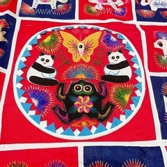 中国　飾り布　ベッドカバーなどに　刺繍　