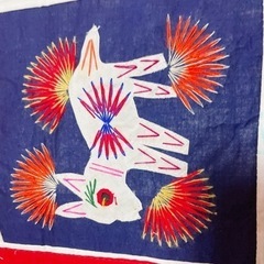 中国　飾り布　ベッドカバーなどに　刺繍　