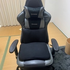 ゲーミングチェア【クッション&ハニカム座布団付き】