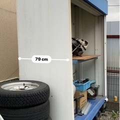 タイヤラック　（シャッタータイプ）