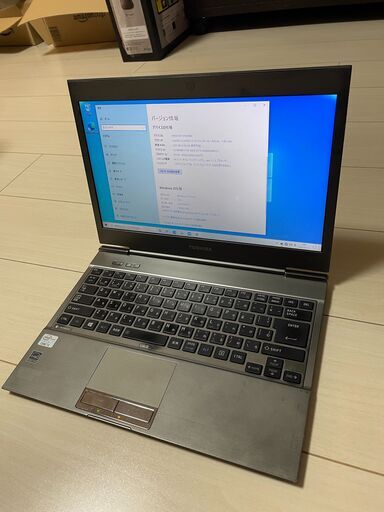 東芝  ウルトラブック dynabook R632 Corei3 SSD128G　メモリ4G 　1.12kgの薄型ボディ
