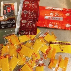 調味料各種(からし25袋くらい、納豆醤油2、和からし1、香港焼き...