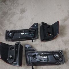 アルファード10系テールランプ