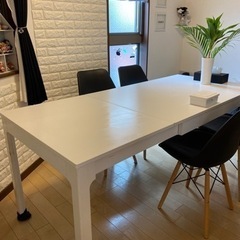 【値下げ】IKEA 伸長式ダイニングテーブルとチェアー