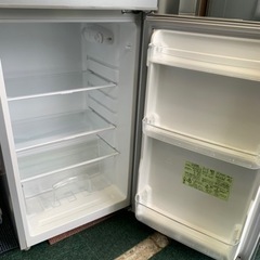 【リサイクルサービス八光　田上店　安心の1か月保証　配達・設置OK】SHARP　冷蔵庫 118L(幅48cm) 右開き ライトシルバー SJ-HA12D-S