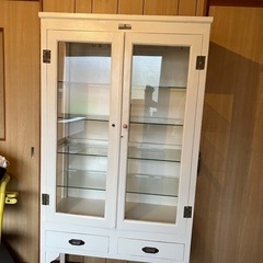 中型 ガラスキャビネット 　✳引き取り限定 お引き渡し決定】ガラスキャビネット／ケビント