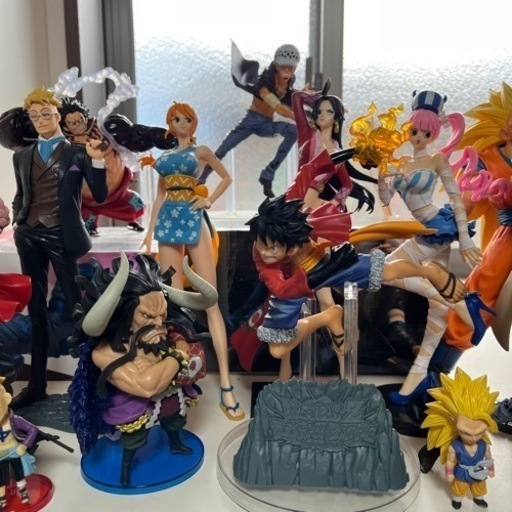 ドラゴンボール、鬼滅、ONEPIECE等のフィギュア