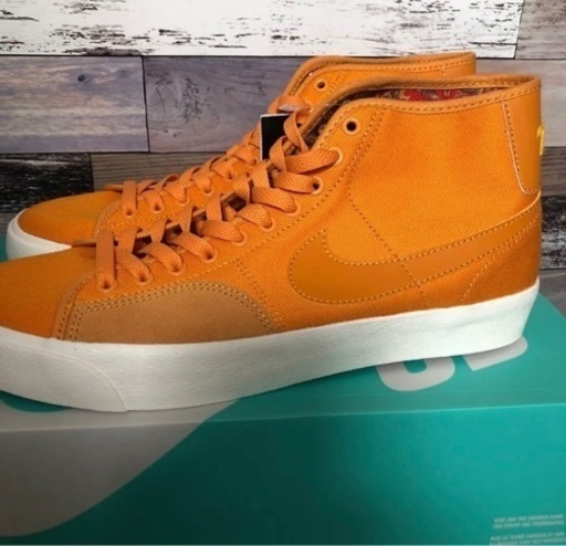 【新品未使用タグ箱付き】NIKE BLAZER MID プレミアム